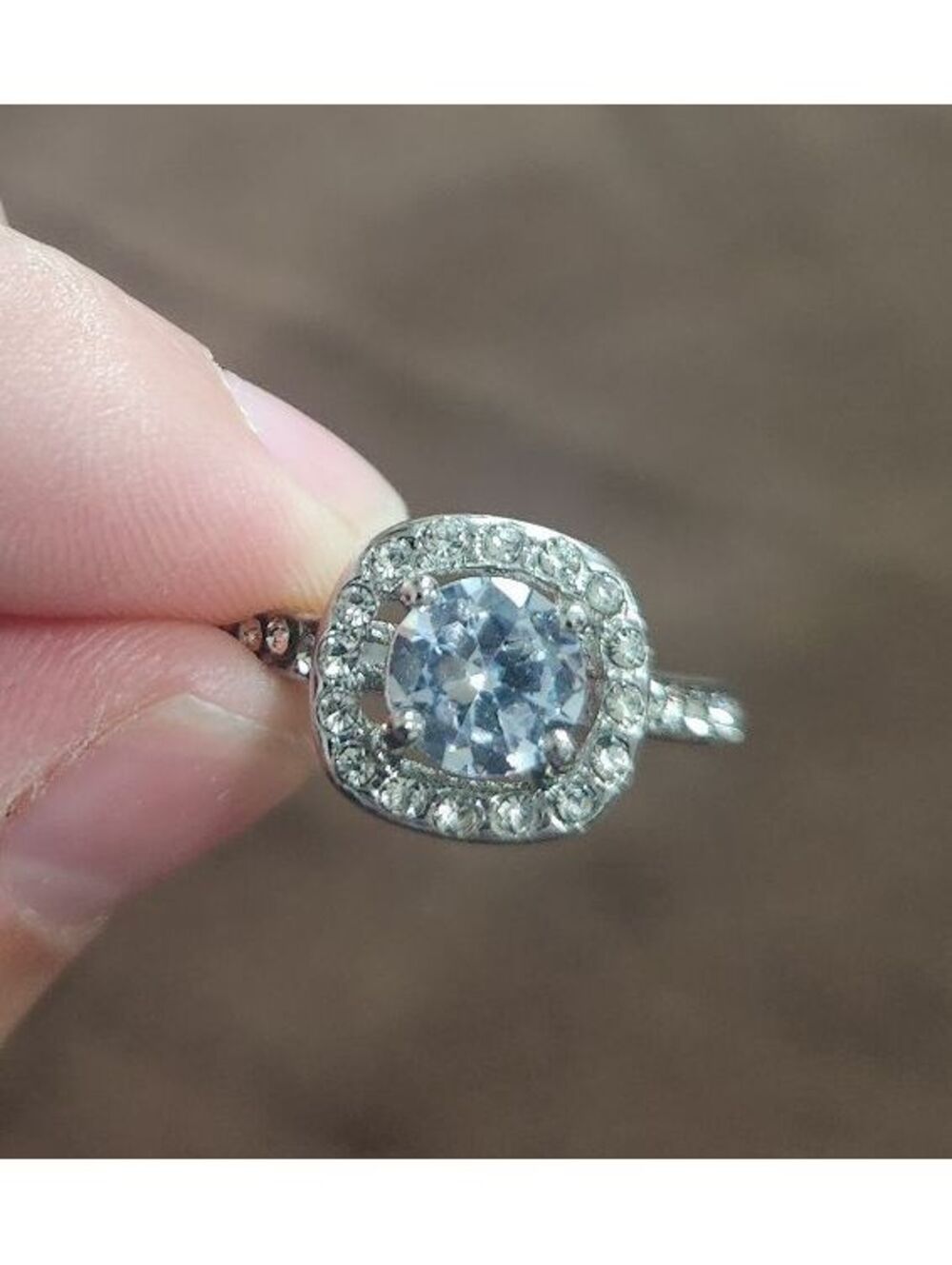 Silver Tone Halo Ring with Clear Stones Size 8